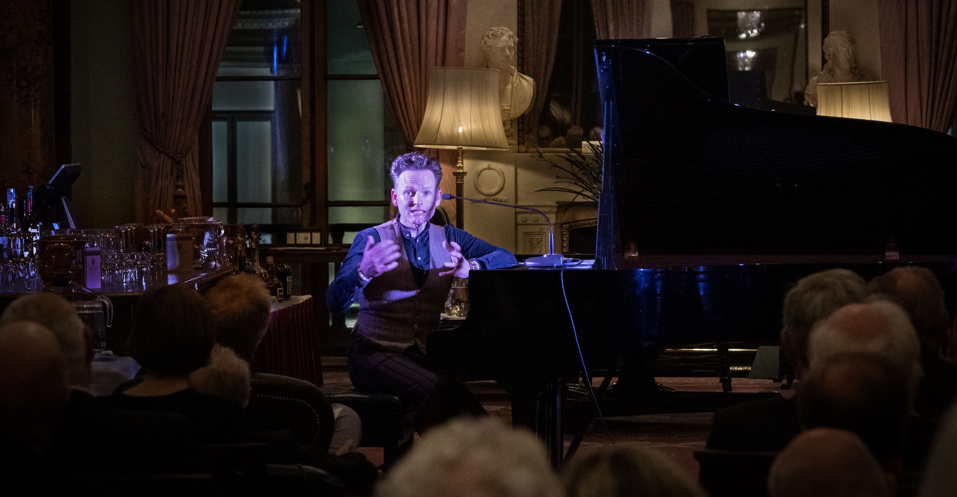 Joe Stilgoe performing at the Athenaeum Club